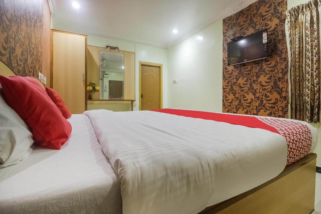 Oyo 70841 Hotel Anjali Residency Velur Zewnętrze zdjęcie