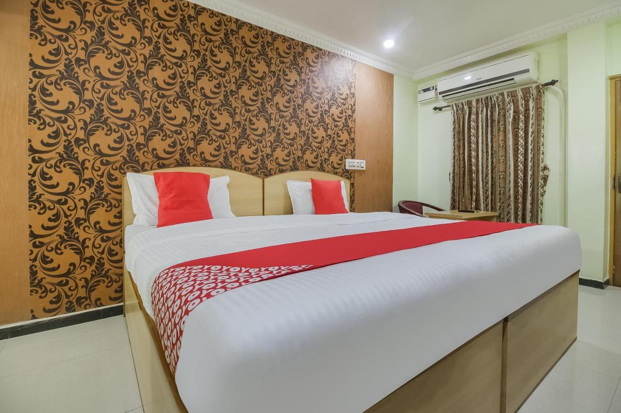 Oyo 70841 Hotel Anjali Residency Velur Zewnętrze zdjęcie