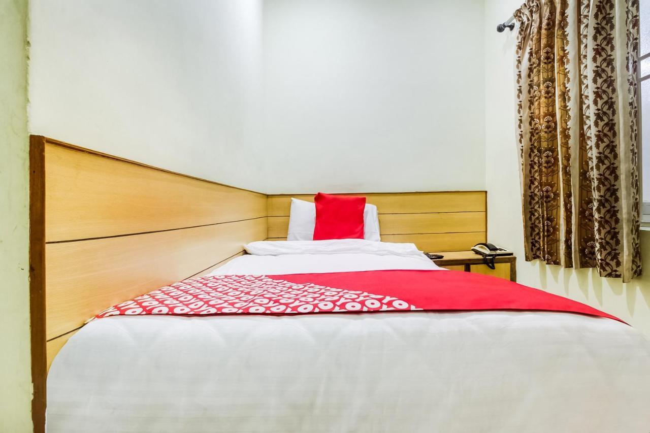 Oyo 70841 Hotel Anjali Residency Velur Zewnętrze zdjęcie