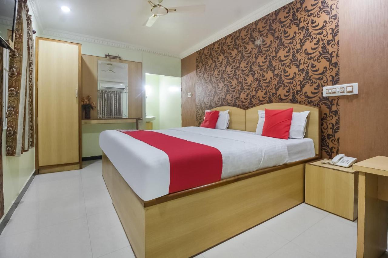 Oyo 70841 Hotel Anjali Residency Velur Zewnętrze zdjęcie